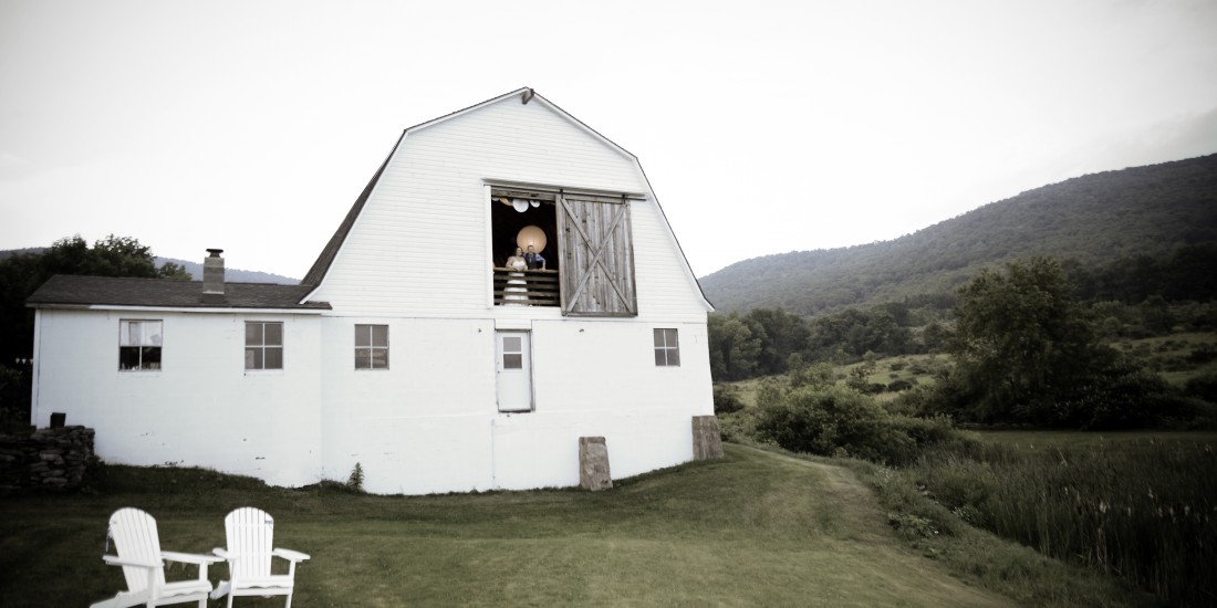 Kasie Lynne And Steven Have A Barn Wedding At The Inn At West